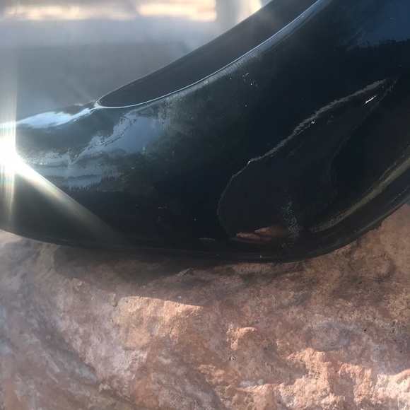 Stuart Weitzman pump - Picture 3 of 5